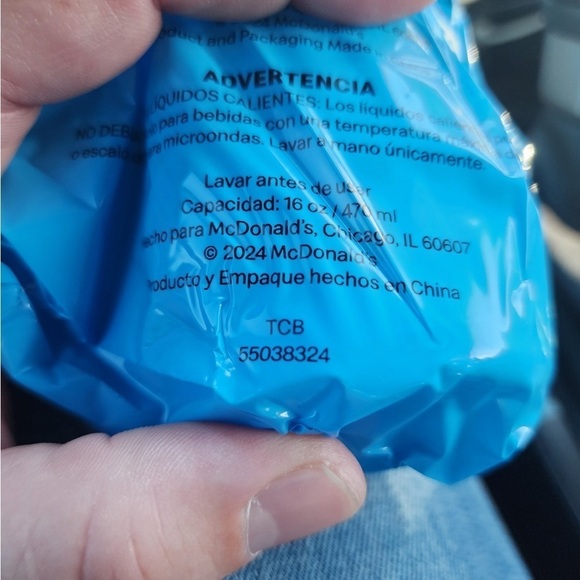 McDonald’s Hello Kitty / Snoopy collectors cup.New in package.Never opened. - Picture 2 of 3